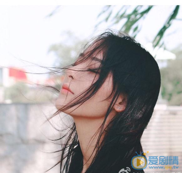 刘芷微街拍写真 刘芷微高清写真_刘芷微高清剧照
