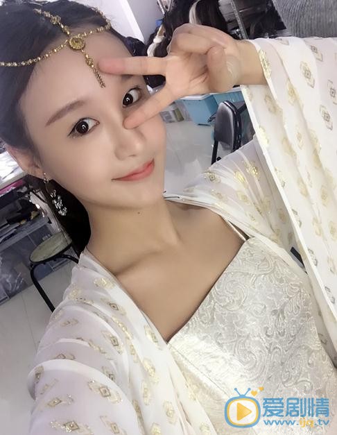 刘羽琦片场照 刘羽琦高清写真_刘羽琦高清剧照