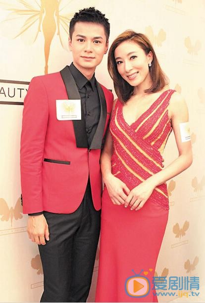 罗仲谦和杨怡恩爱合照 罗仲谦和老婆杨怡合照