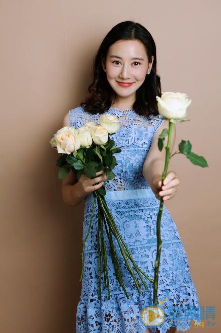 井凌潇花儿写真 井凌潇高清写真_井凌潇高清剧照
