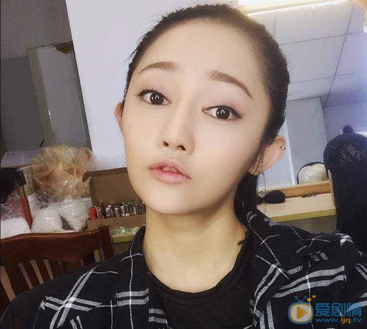 姜萌轩卖萌照 姜萌轩高清写真_姜萌轩高清剧照