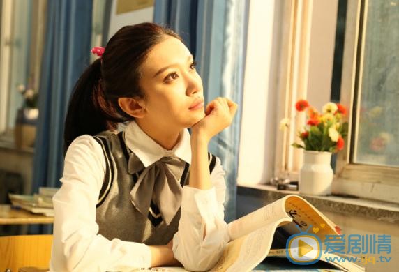张琳艺制服写真 张琳艺高清写真_张琳艺高清剧照