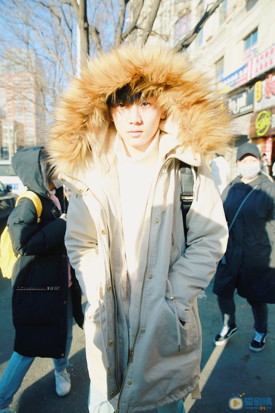 马嘉祺街拍照写真 马嘉祺高清写真_马嘉祺高清剧照