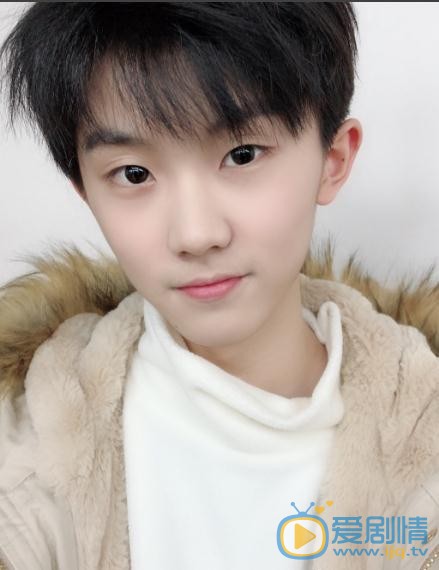 马嘉祺街拍照写真 马嘉祺高清写真_马嘉祺高清剧照