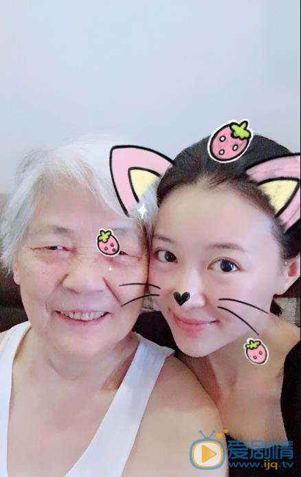 马赛嘟嘴卖萌照 马赛高清写真_马赛高清剧照