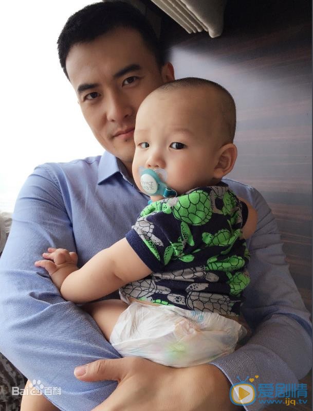 赫子铭亲子照 赫子铭高清写真_赫子铭高清剧照