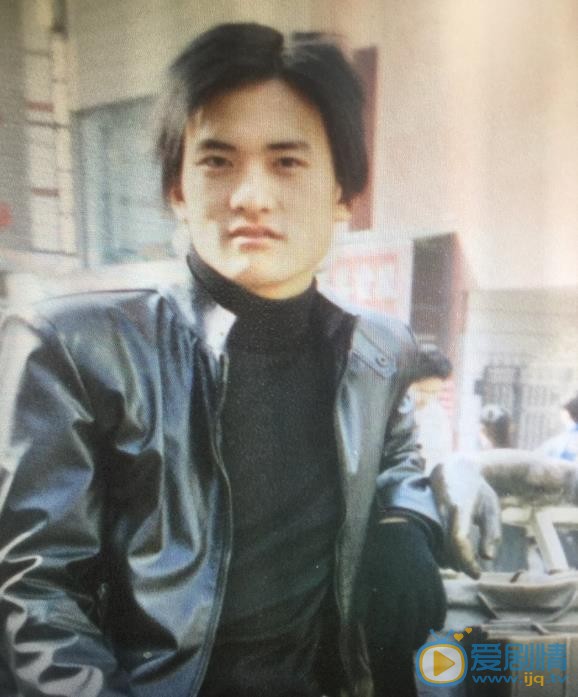赫子铭早期青涩照