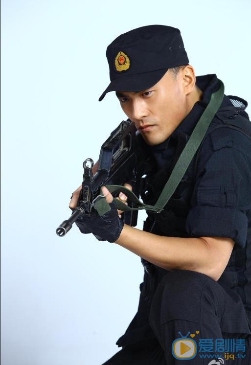赫子铭《火蓝刀锋》剧照 赫子铭高清写真_赫子铭高清剧照