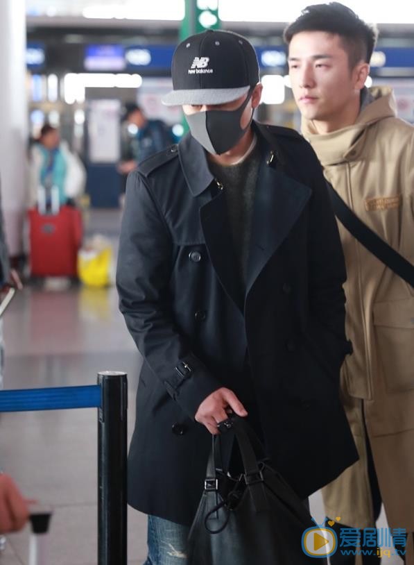 黄轩路透照 黄轩高清写真_黄轩高清剧照