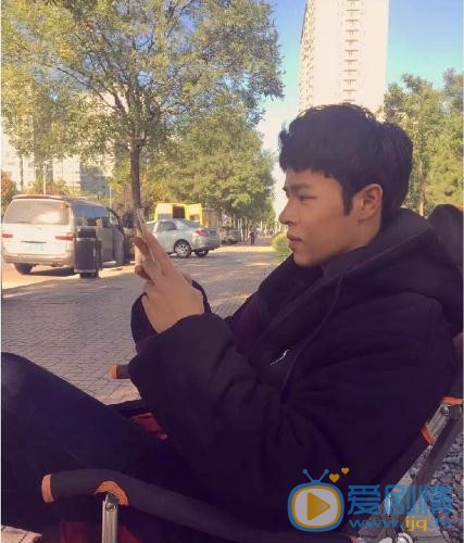 张达源街拍写真 张达源高清写真_张达源高清剧照