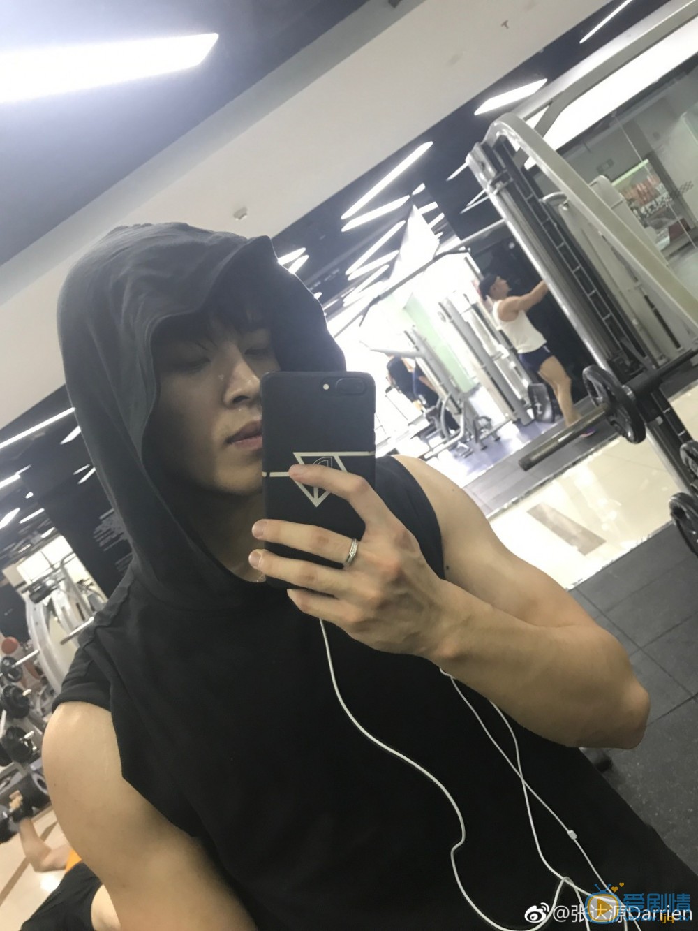 张达源生活照写真 张达源高清写真_张达源高清剧照