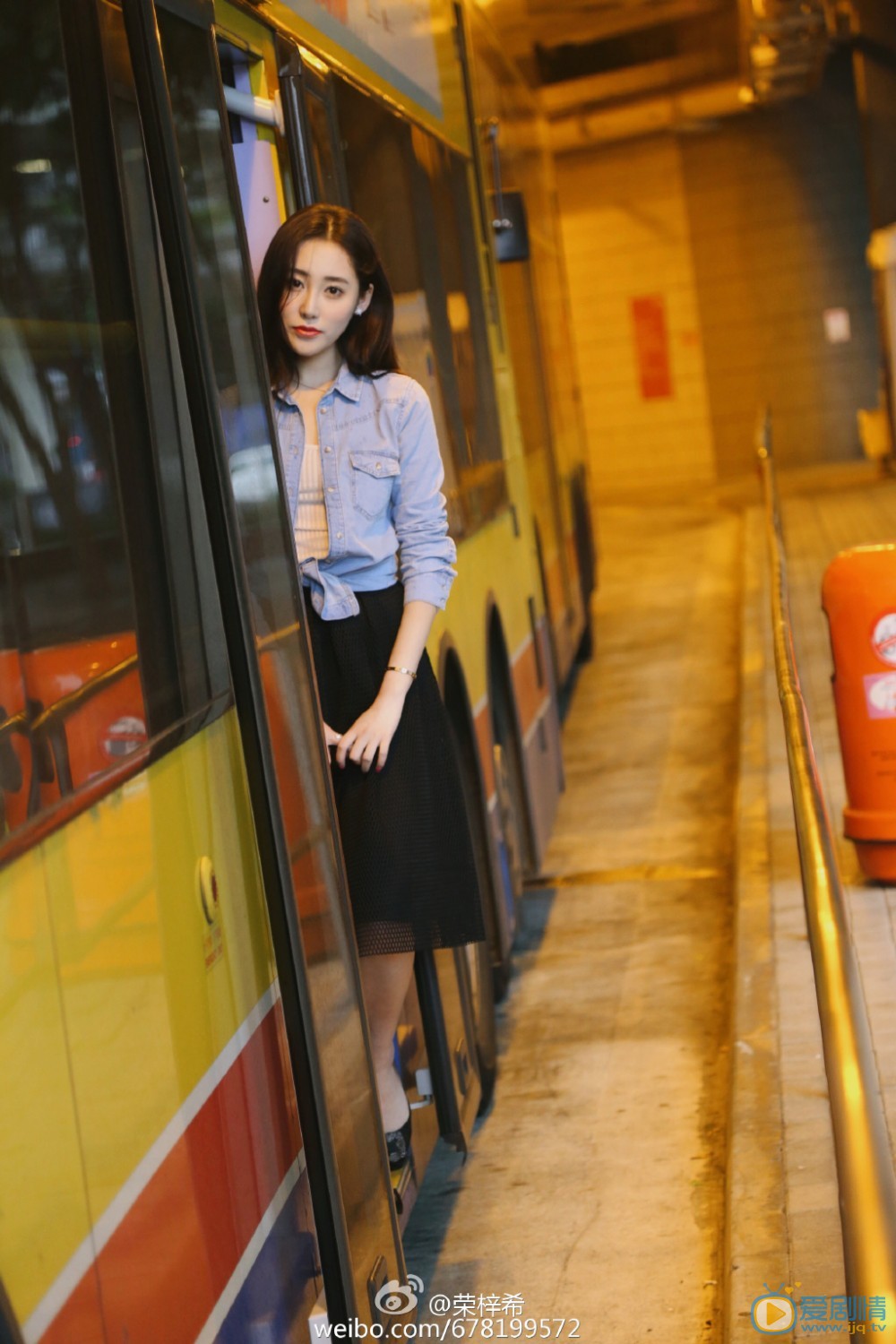 荣梓希街拍写真 荣梓希高清写真_荣梓希高清剧照