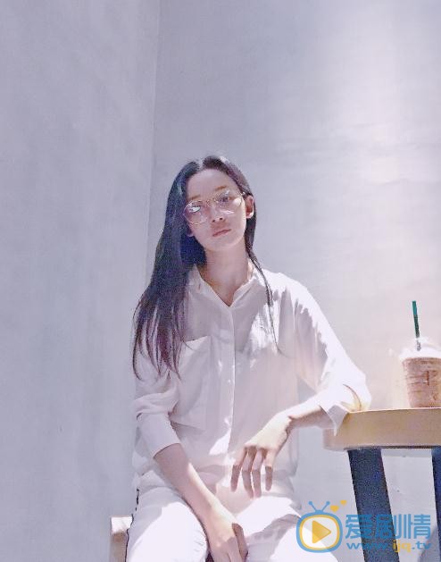 李若宁清纯写真 李若宁高清写真_李若宁高清剧照