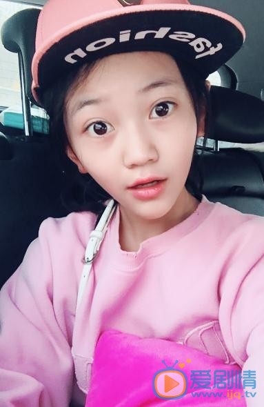 张译兮可爱照 张译兮高清写真_张译兮高清剧照