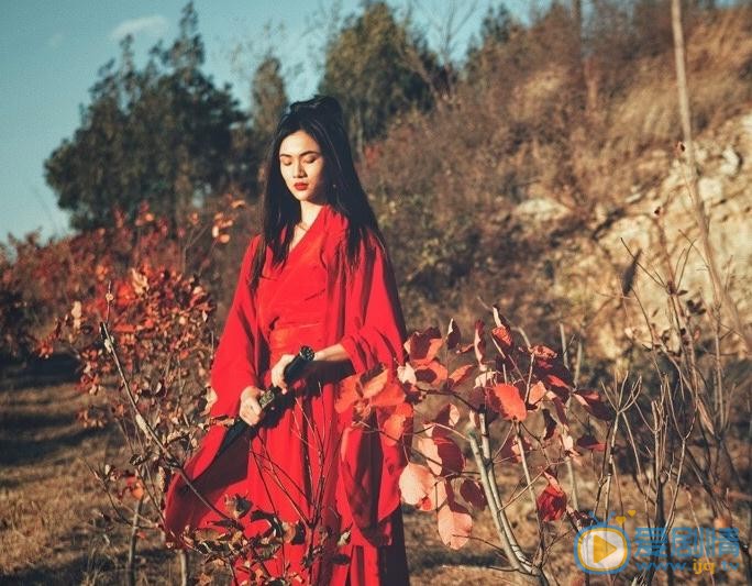 王熙然红色写真 王熙然高清写真_王熙然高清剧照