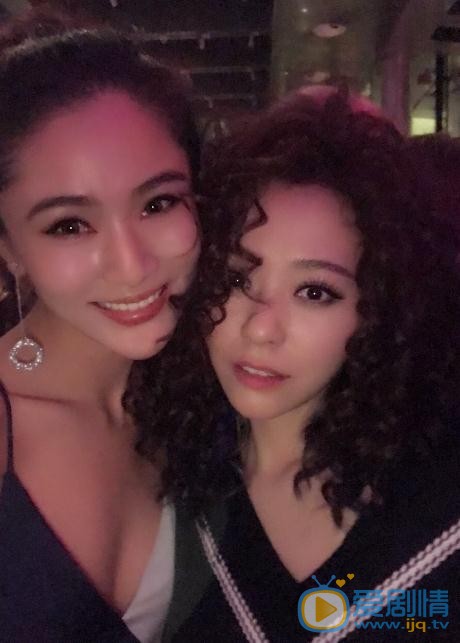 王熙然与明星合照 王熙然高清写真_王熙然高清剧照