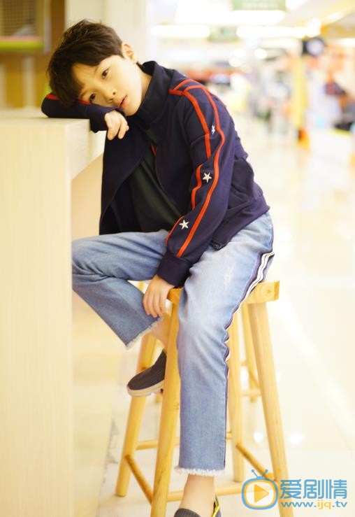 石悦安鑫秋日写真 石悦安鑫高清写真_石悦安鑫高清剧照