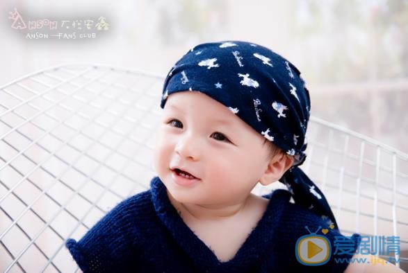 石悦安鑫婴幼儿时期 石悦安鑫高清写真_石悦安鑫高清剧照