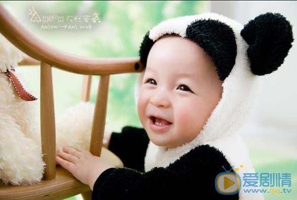 石悦安鑫婴幼儿时期 石悦安鑫高清写真_石悦安鑫高清剧照