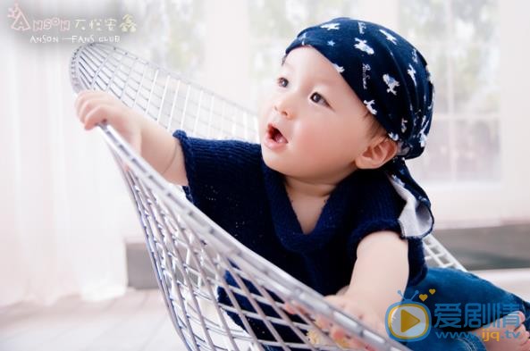 石悦安鑫婴幼儿时期 石悦安鑫高清写真_石悦安鑫高清剧照