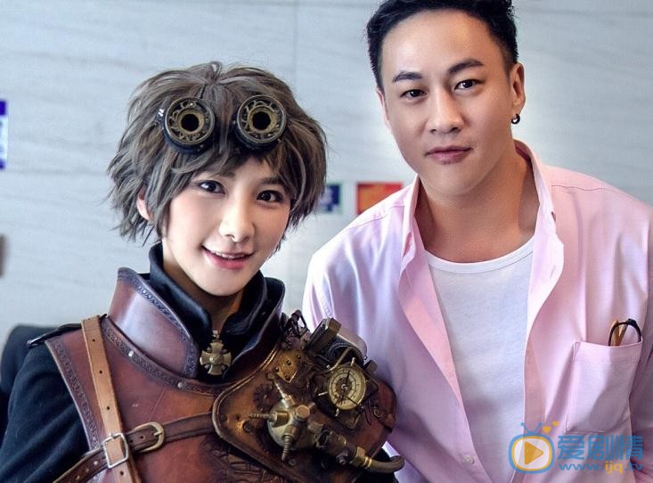 洪冰瑶与人合照 洪冰瑶高清写真_洪冰瑶高清剧照