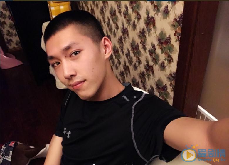 张力文生活照写真