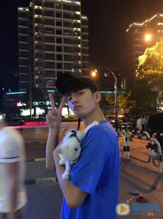 李豪生活照 李豪高清写真_李豪高清剧照