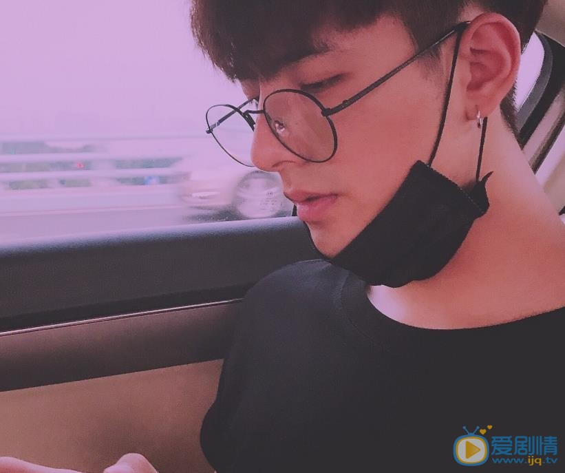 李豪生活照 李豪高清写真_李豪高清剧照