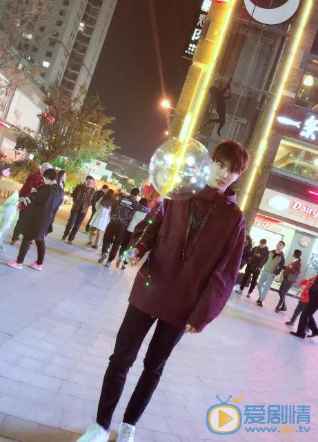 蒙恩生活照 蒙恩高清写真_蒙恩高清剧照