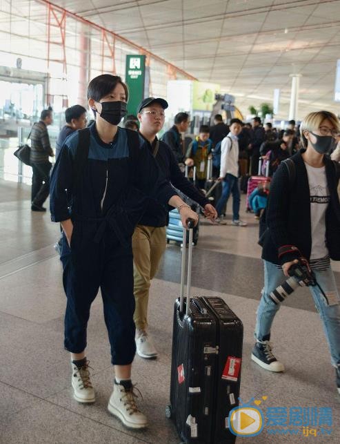 李斯丹妮机场路透照 李斯丹妮高清写真_李斯丹妮高清剧照