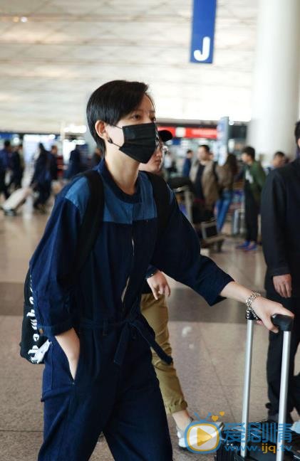 李斯丹妮机场路透照 李斯丹妮高清写真_李斯丹妮高清剧照