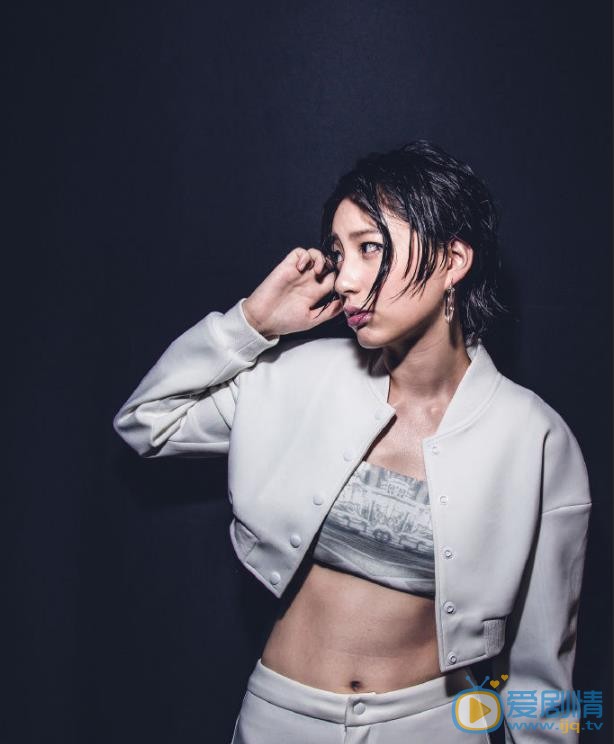李斯丹妮帅气写真 李斯丹妮高清写真_李斯丹妮高清剧照
