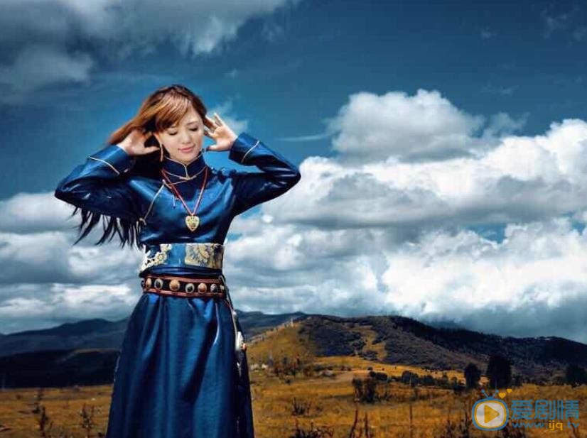 阿兰民族服装写真 阿兰高清写真_阿兰高清剧照