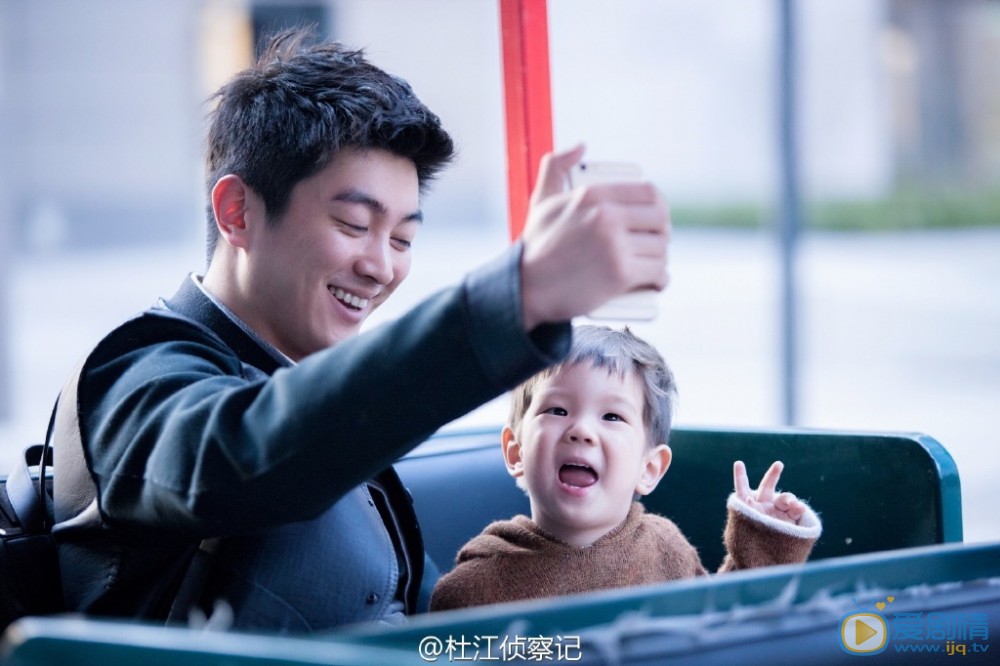 杜江和儿子嗯哼合照 杜江高清写真_杜江高清剧照