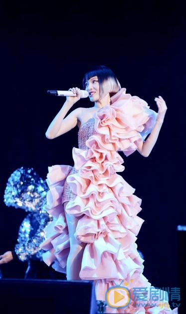张韶涵巡回演唱会 张韶涵高清写真_张韶涵高清剧照
