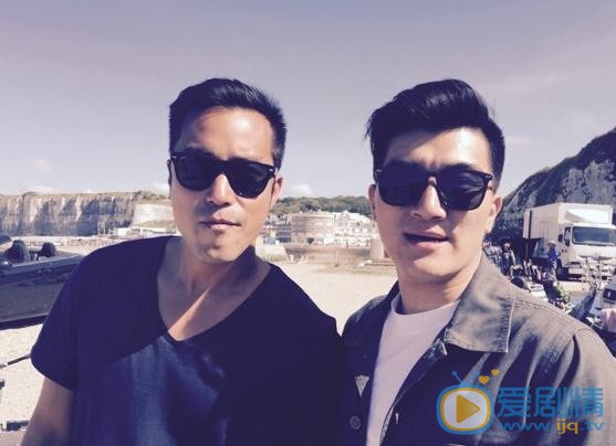 张孝全与人合照 张孝全高清写真_张孝全高清剧照