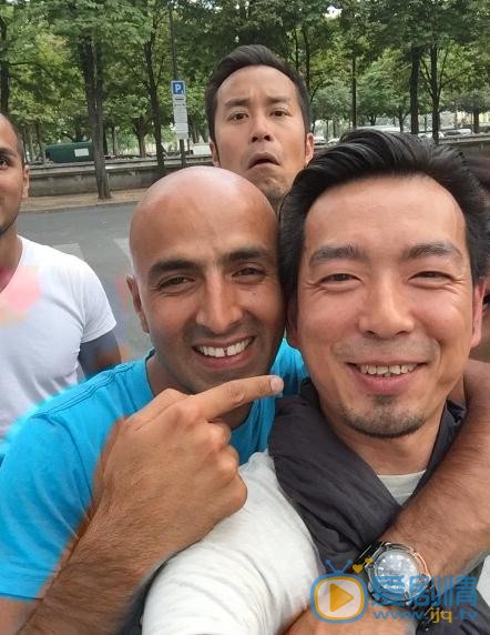 张孝全与人合照 张孝全高清写真_张孝全高清剧照