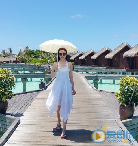 冯文砚旅游照 冯文砚高清写真_冯文砚高清剧照