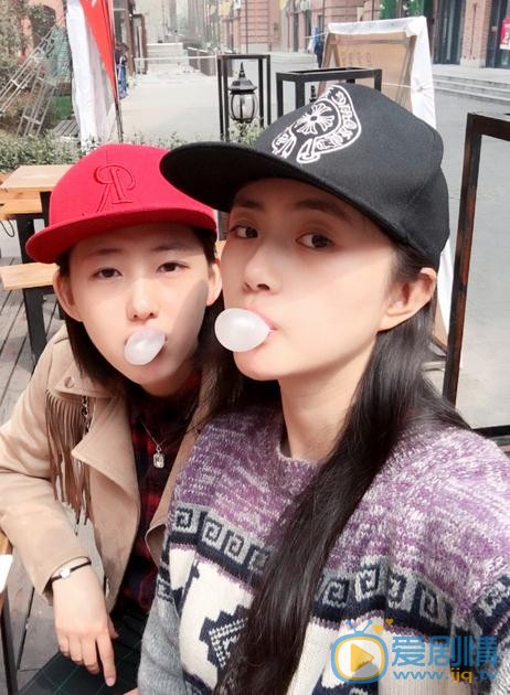 赵思与人合照 赵思高清写真_赵思高清剧照