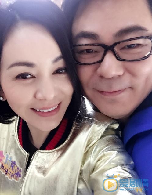王琳与人合照 王琳高清写真_王琳高清剧照