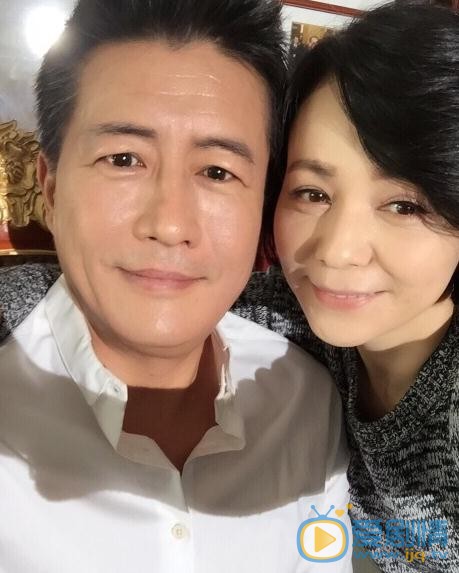王琳与人合照 王琳高清写真_王琳高清剧照