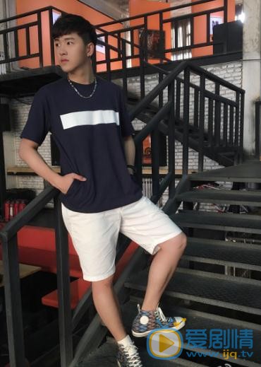 祖怀街拍写真 祖怀高清写真_祖怀高清剧照