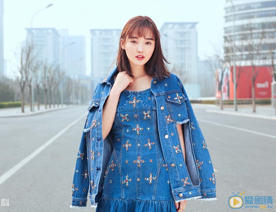 冯瑞睿时尚街拍 冯瑞睿高清写真_冯瑞睿高清剧照