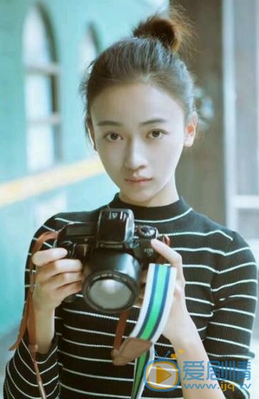 吴谨言和于正是什么关系？吴谨言的家庭背景是什么？于正为什么那么捧吴谨言？