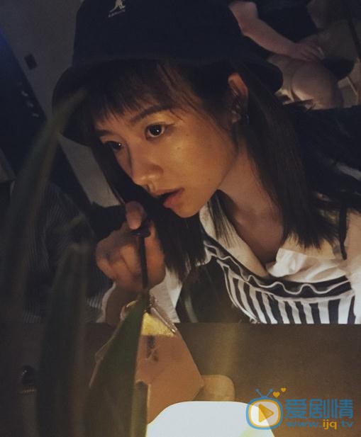 潘美烨夜色写真 潘美烨高清写真_潘美烨高清剧照