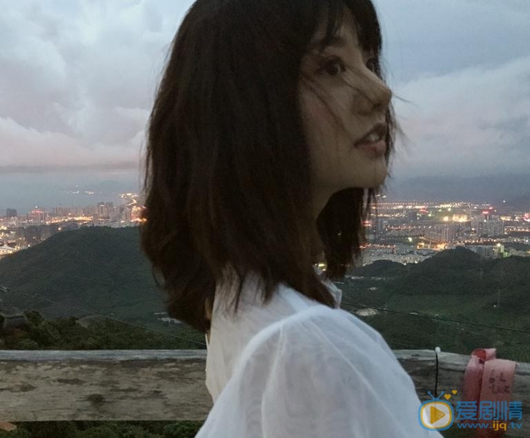 潘美烨黑白写真 潘美烨高清写真_潘美烨高清剧照