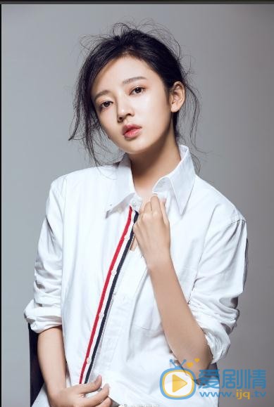 我站在桥上看风景江浴如是谁扮演的?江浴如扮演者何瑞贤个人资料、写真及生活照欣赏