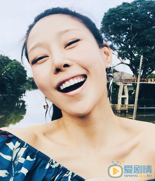 余思潞生活照 余思潞高清写真_余思潞高清剧照