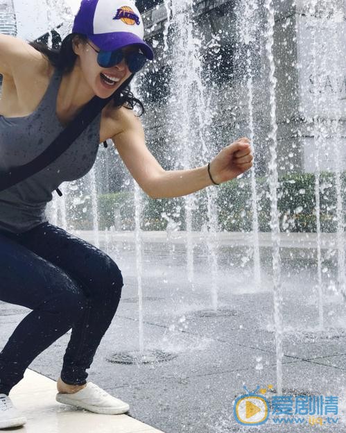 余思潞街拍写真 余思潞高清写真_余思潞高清剧照