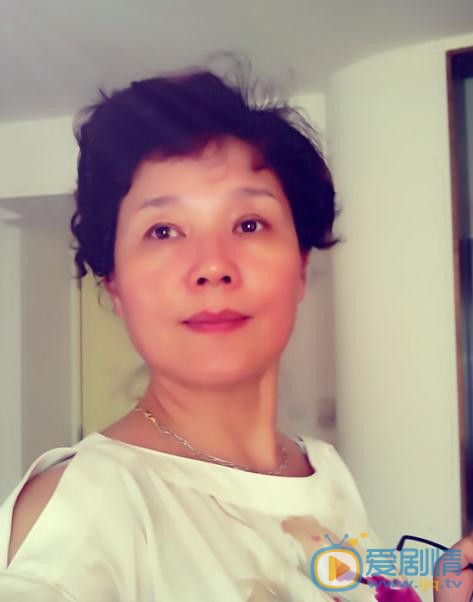 杨青生活照 杨青高清写真_杨青高清剧照